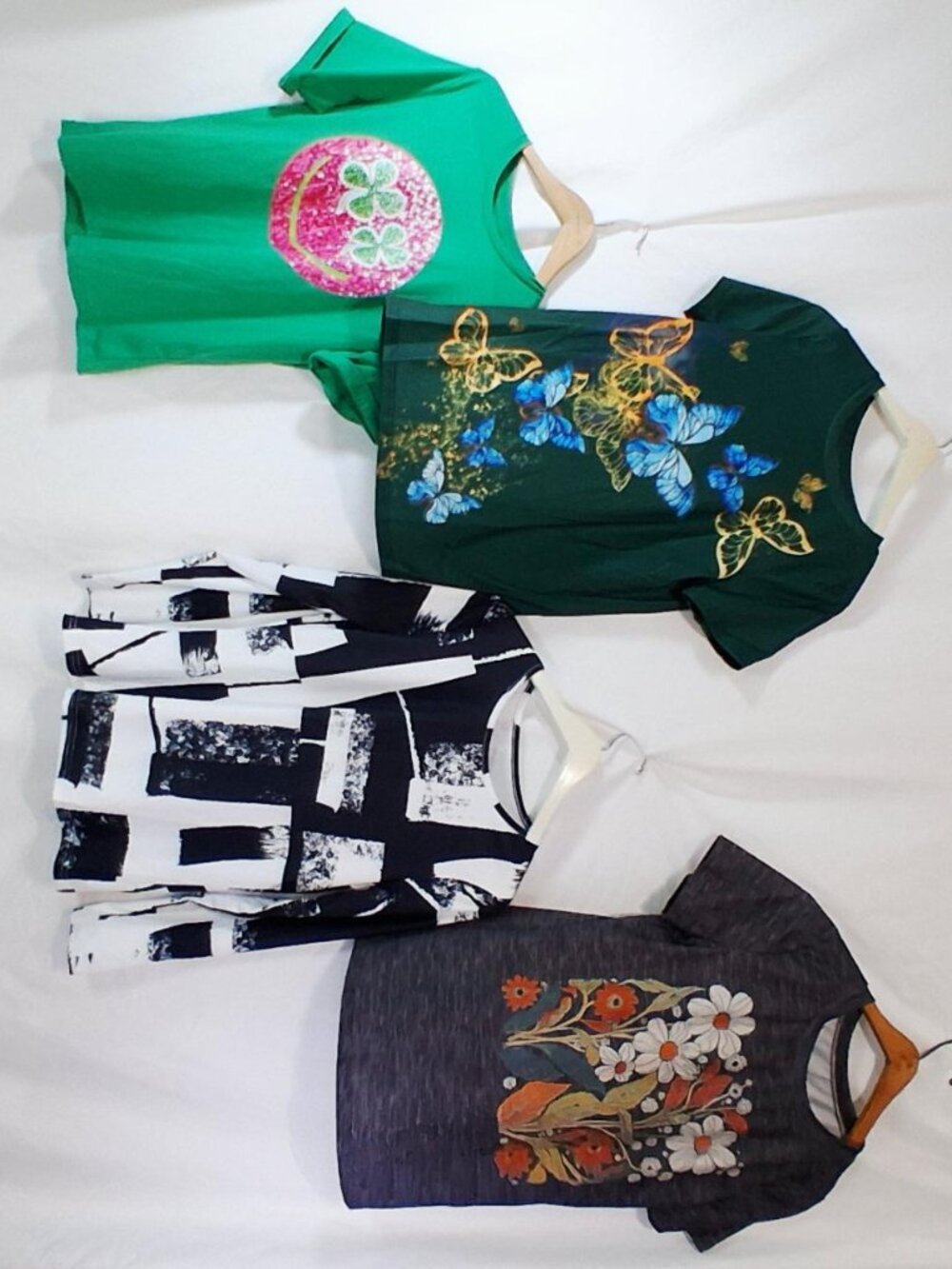 Bundle of 4 - Women's Tops